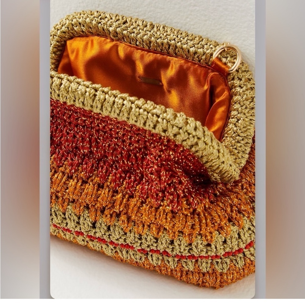 Free People Sweet Emotions Clutch NWT - Picture 4 of 16